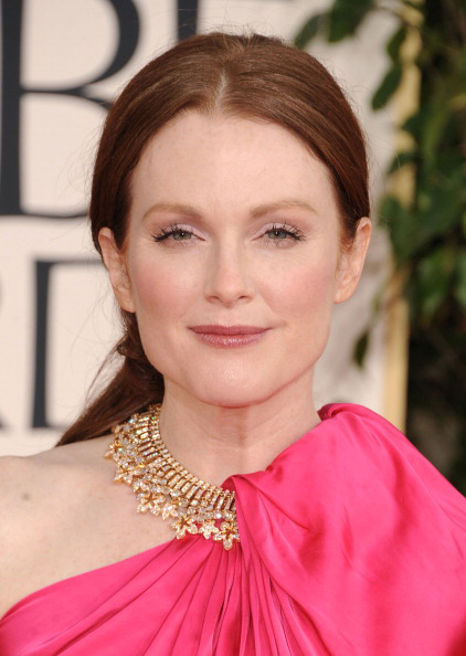 Julianne Moore at 2011 Golden