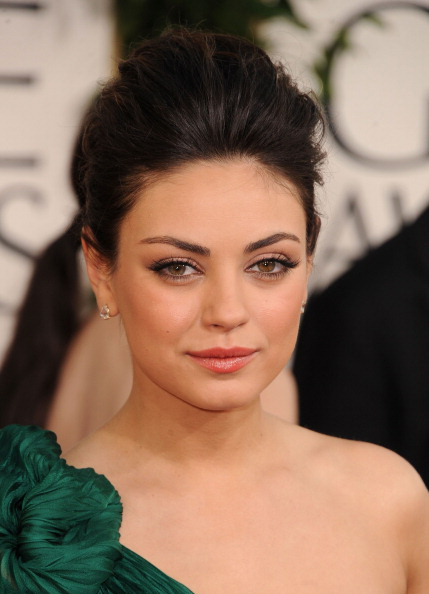 mila kunis black swan makeup. Black Swan#39;s” Mila Kunis