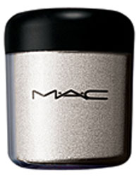 Mac Pigment in Silver Fog 