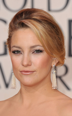 golden globes makeup. Beauty Inspiration & The Look: “Golden Globes makeup is all about the dress.